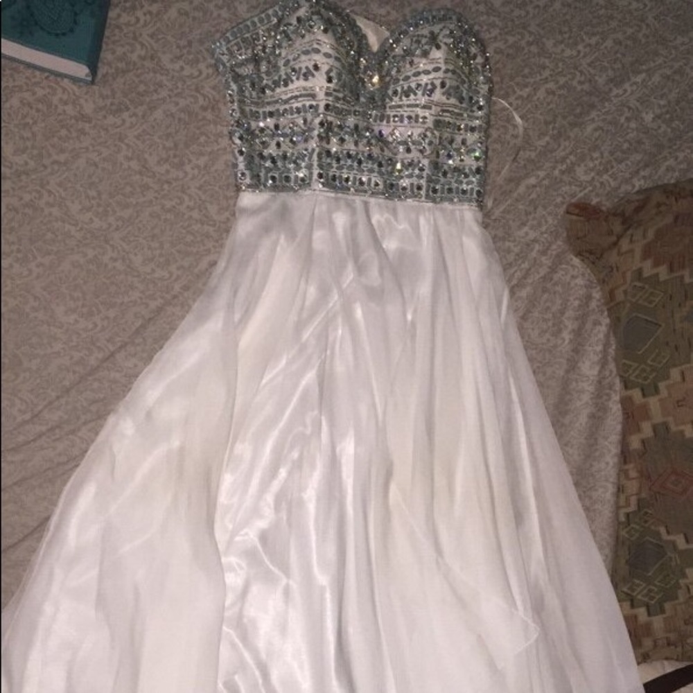 Alyce Paris dress